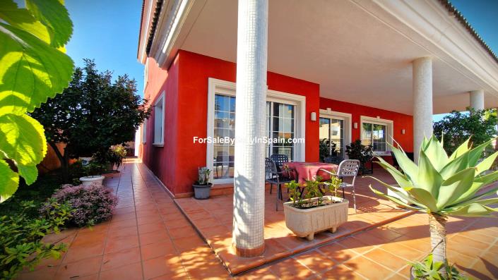 Image No.5-6 Bed Villa for sale