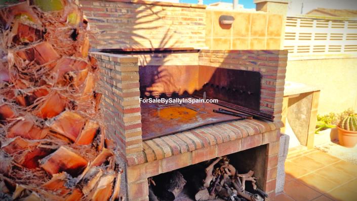 Image No.15-6 Bed Villa for sale