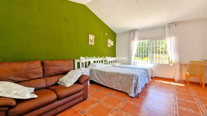 Image No.48-4 Bed Villa for sale