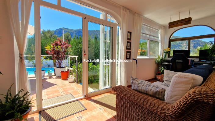 Image No.19-4 Bed Villa for sale