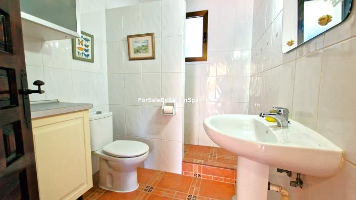 Image No.33-4 Bed Villa for sale