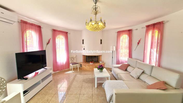 Image No.27-5 Bed Villa for sale