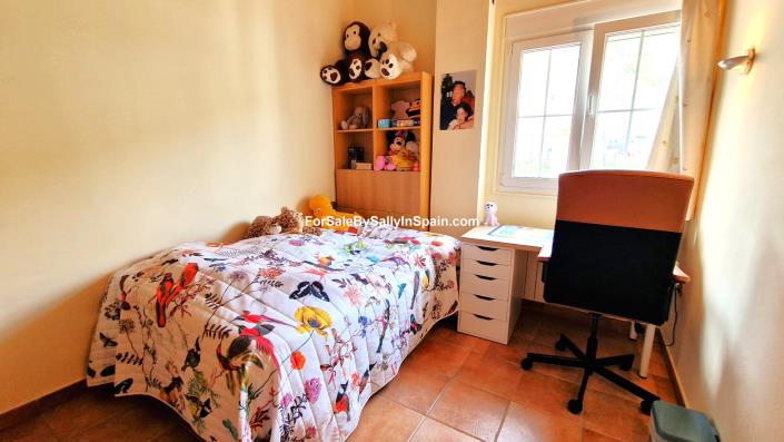 Image No.39-Chalet de 4 chambres à vendre à Alzira