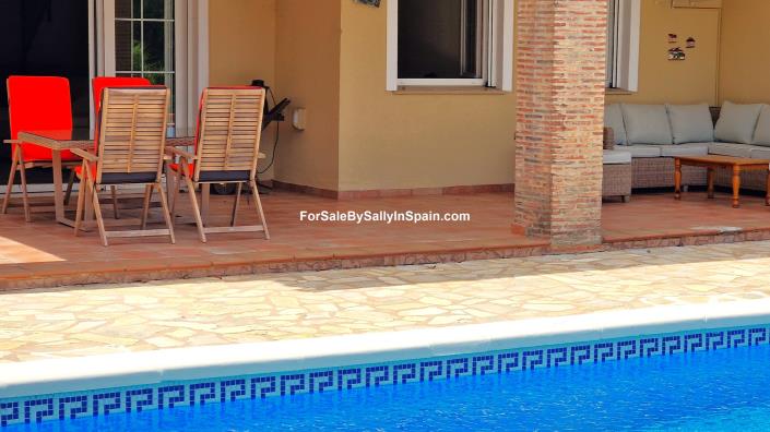 Image No.56-Chalet de 4 chambres à vendre à Alzira