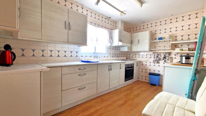 Image No.38-5 Bed Villa for sale