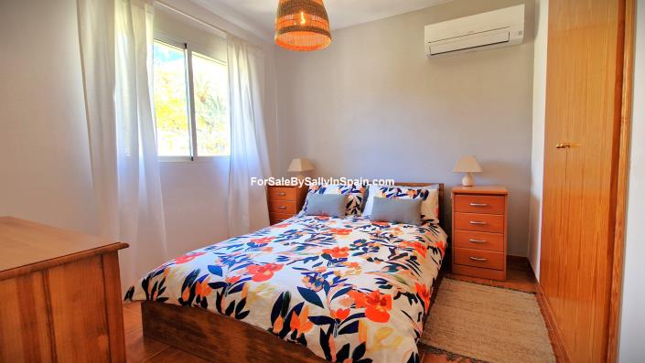 Image No.36-5 Bed Villa for sale