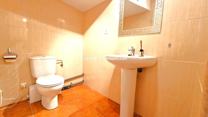 Image No.48-5 Bed Villa for sale