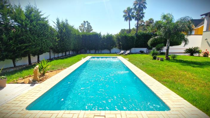 Image No.10-Villa de 3 chambres à vendre à Alzira