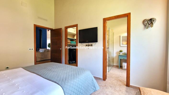 Image No.37-Villa de 3 chambres à vendre à Alzira