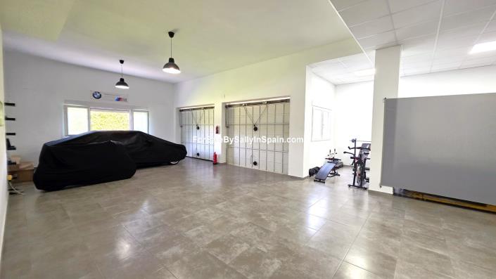 Image No.53-Villa de 3 chambres à vendre à Alzira