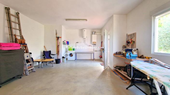 Image No.35-3 Bed Villa for sale