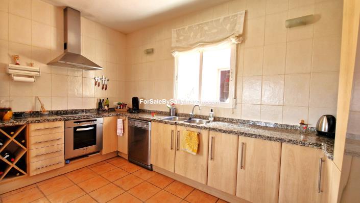 Image No.20-3 Bed Villa for sale