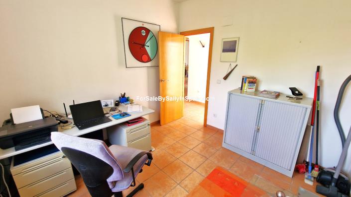 Image No.30-3 Bed Villa for sale