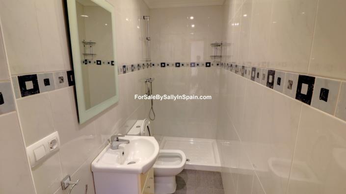 Image No.12-Maison de ville de 4 chambres à vendre à Barx