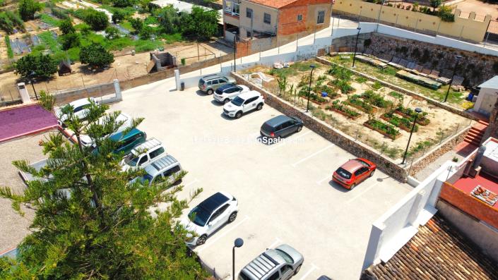 Image No.55-5 Bed Townhouse for sale