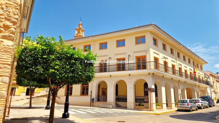 Image No.4-5 Bed Townhouse for sale