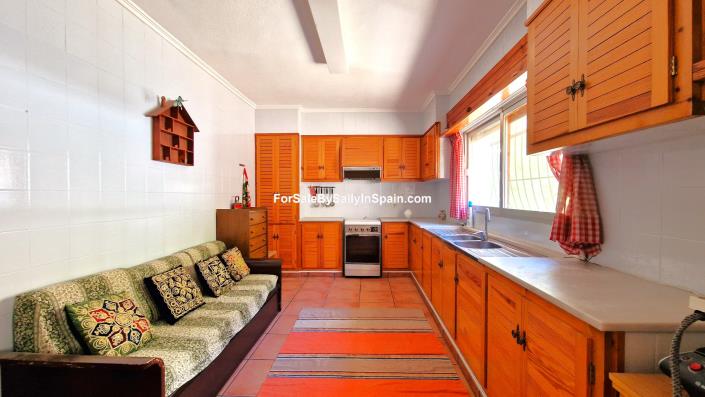 Image No.33-6 Bed Villa for sale