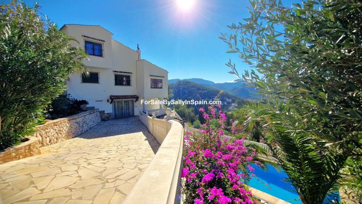 Image No.45-6 Bed Villa for sale
