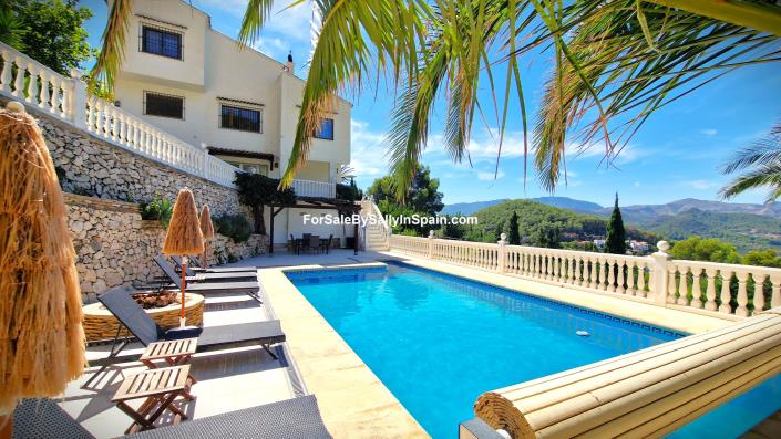 Image No.47-6 Bed Villa for sale