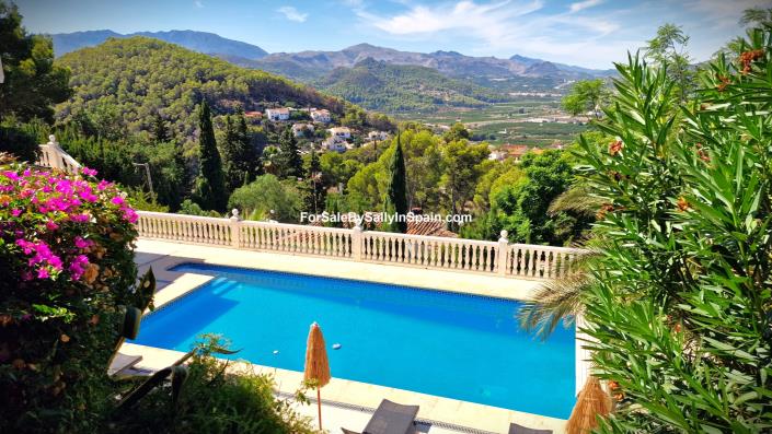 Image No.48-6 Bed Villa for sale