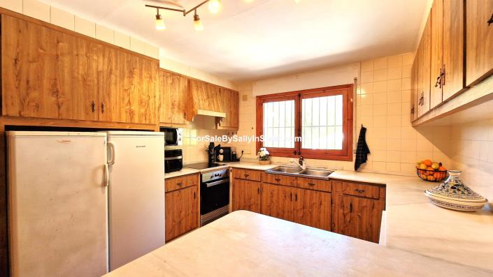 Image No.25-6 Bed Villa for sale