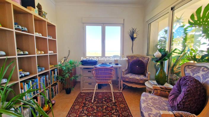 Image No.45-5 Bed Villa for sale