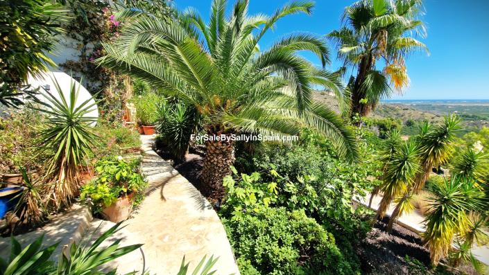 Image No.61-5 Bed Villa for sale