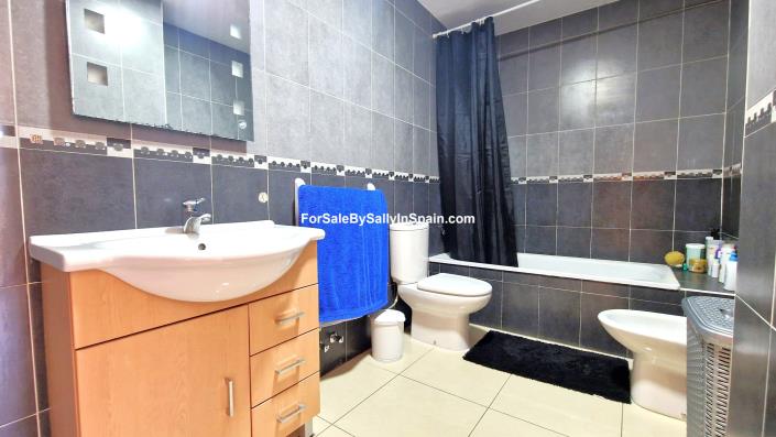 Image No.31-6 Bed House/Villa for sale