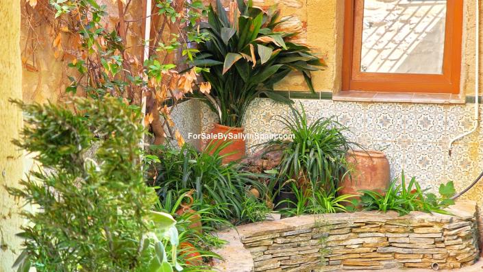 Image No.47-9 Bed Townhouse for sale