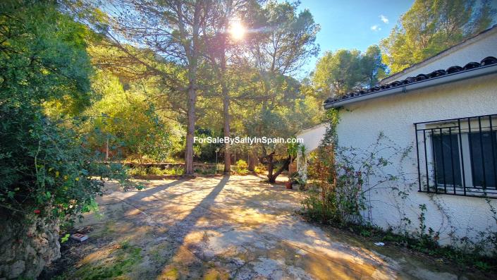 Image No.15-2 Bed Villa for sale