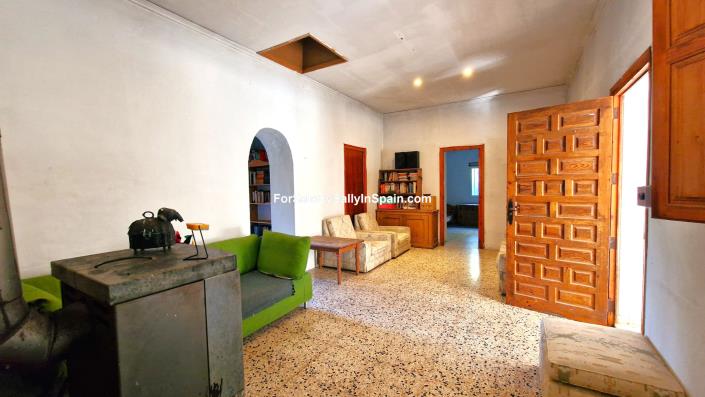 Image No.20-2 Bed Villa for sale