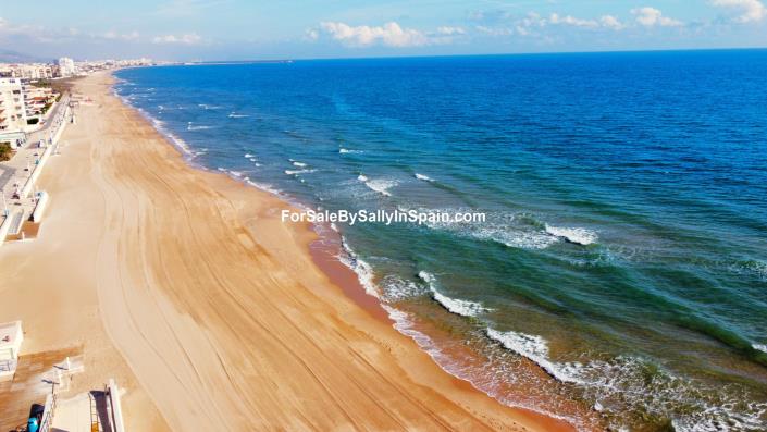 Image No.58-2 Bed Villa for sale