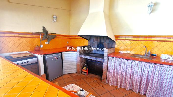 Image No.16-4 Bed Villa / Detached for sale