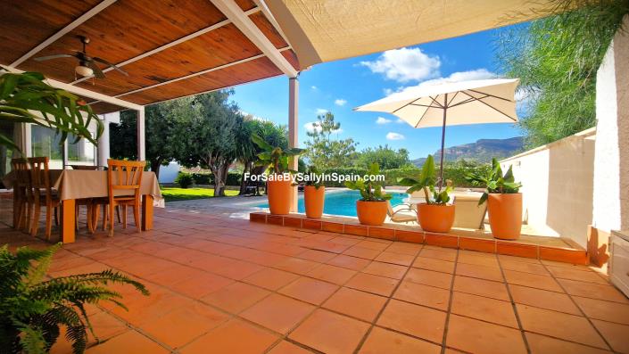 Image No.12-4 Bed Villa / Detached for sale