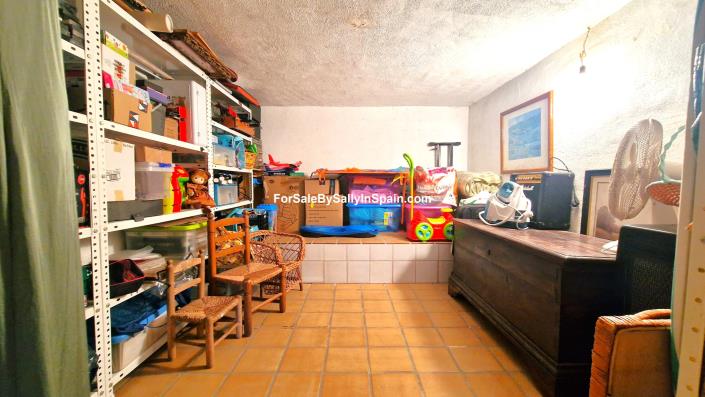 Image No.52-4 Bed Villa / Detached for sale