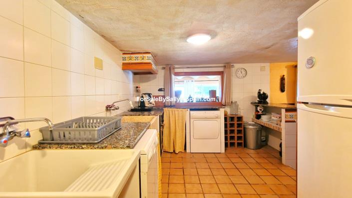 Image No.51-4 Bed Villa / Detached for sale