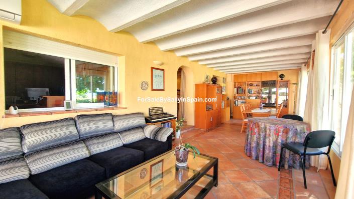 Image No.53-4 Bed Villa / Detached for sale