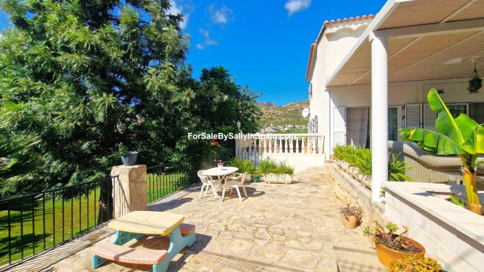 Image No.58-4 Bed Villa / Detached for sale