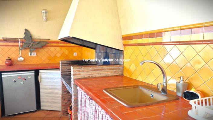 Image No.15-4 Bed Villa / Detached for sale