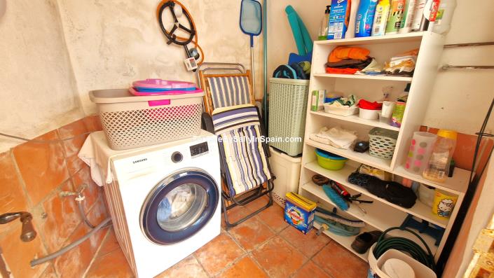 Image No.59-4 Bed Villa / Detached for sale