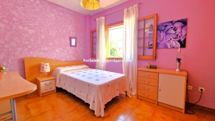 Image No.34-4 Bed Villa / Detached for sale