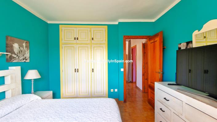 Image No.38-4 Bed Villa / Detached for sale