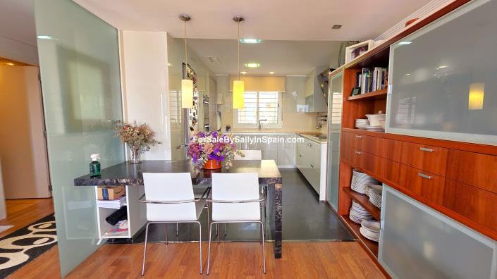 Image No.22-4 Bed Villa for sale