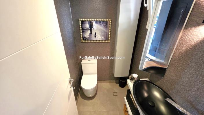 Image No.34-4 Bed Villa for sale