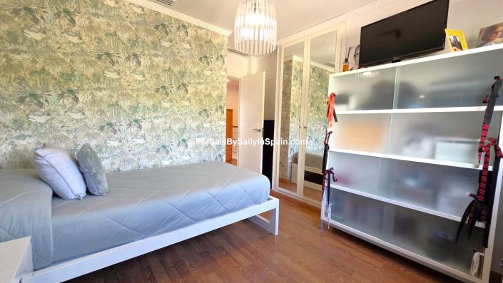 Image No.44-4 Bed Villa for sale