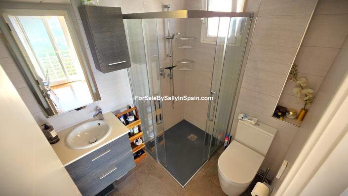 Image No.40-4 Bed Villa for sale