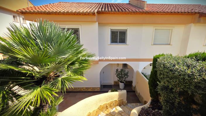 Image No.17-4 Bed Villa for sale