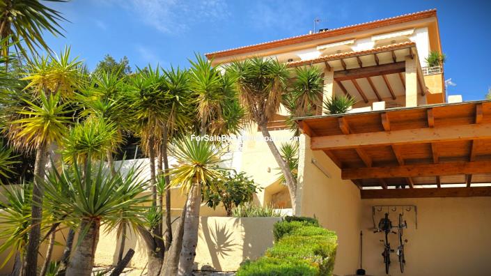 Image No.4-4 Bed Villa for sale