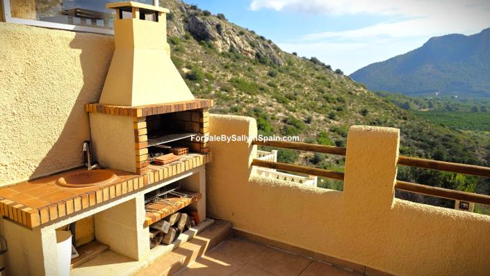 Image No.6-4 Bed Villa for sale