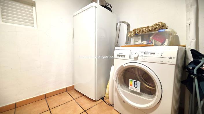 Image No.52-4 Bed Villa for sale